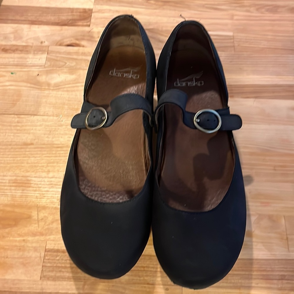Womens Dansko’s Size 41 (U.S 10.5/11)